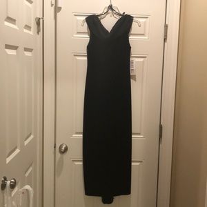 Robbie Bee NWT black velvet gown size 10